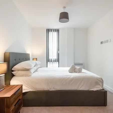 Stayzeni, Ouse Court 2 Bedroom Flat Apartment