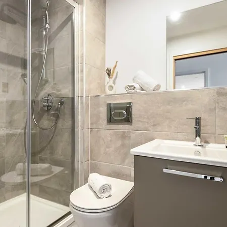 Stayzeni, Ouse Court 2 Bedroom Flat Daire York